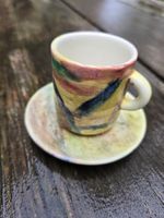 Signo Keramik Tasse mit Unterteller, handbemalt