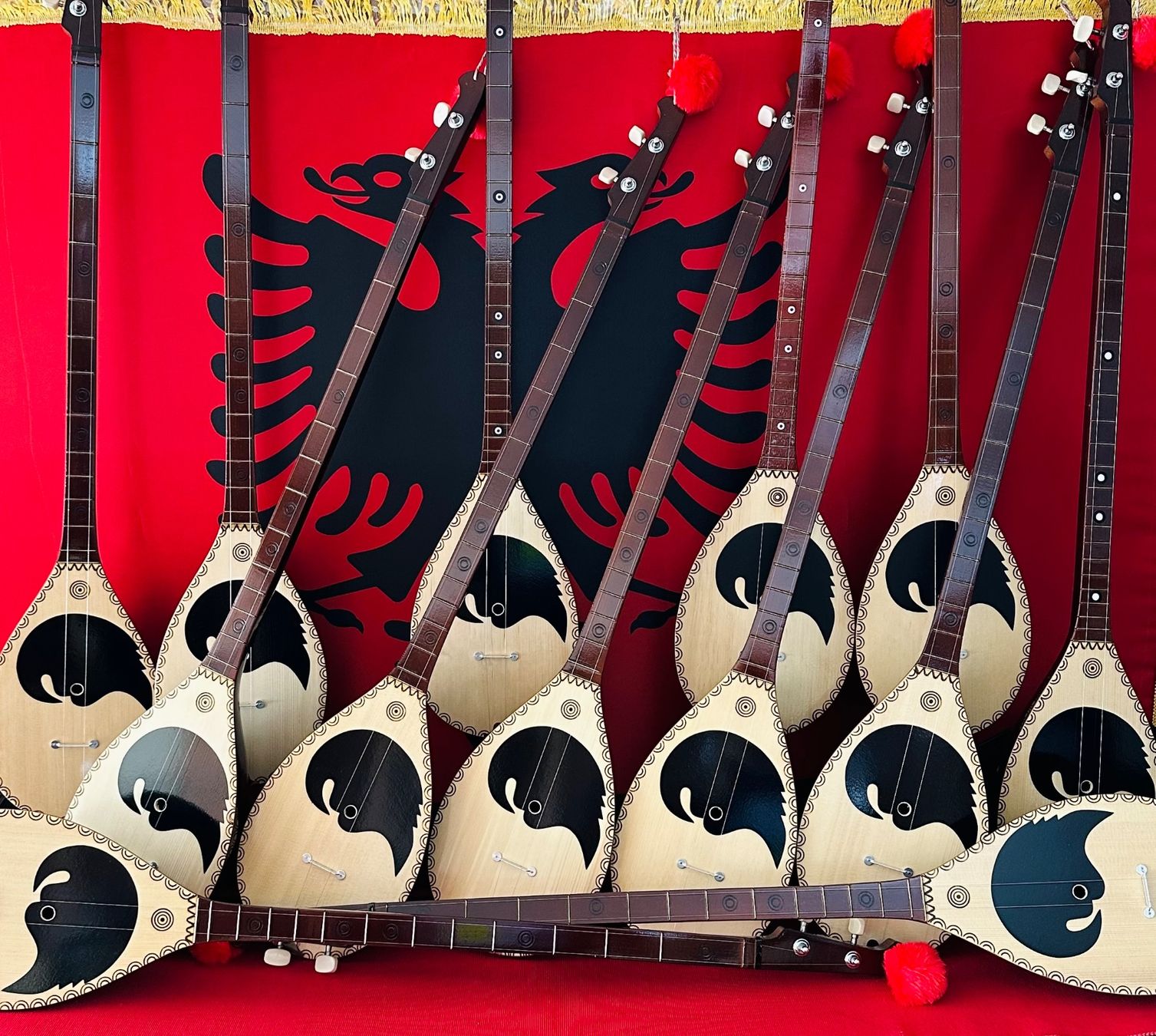 Strumenti musicali: Albanisches Musikinstrument Qifteli – Nuovo e nell'imballaggio originale da Kirchberg SG venduto da rex_pfd8