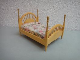Puppenhausmöbel Doppelbett
