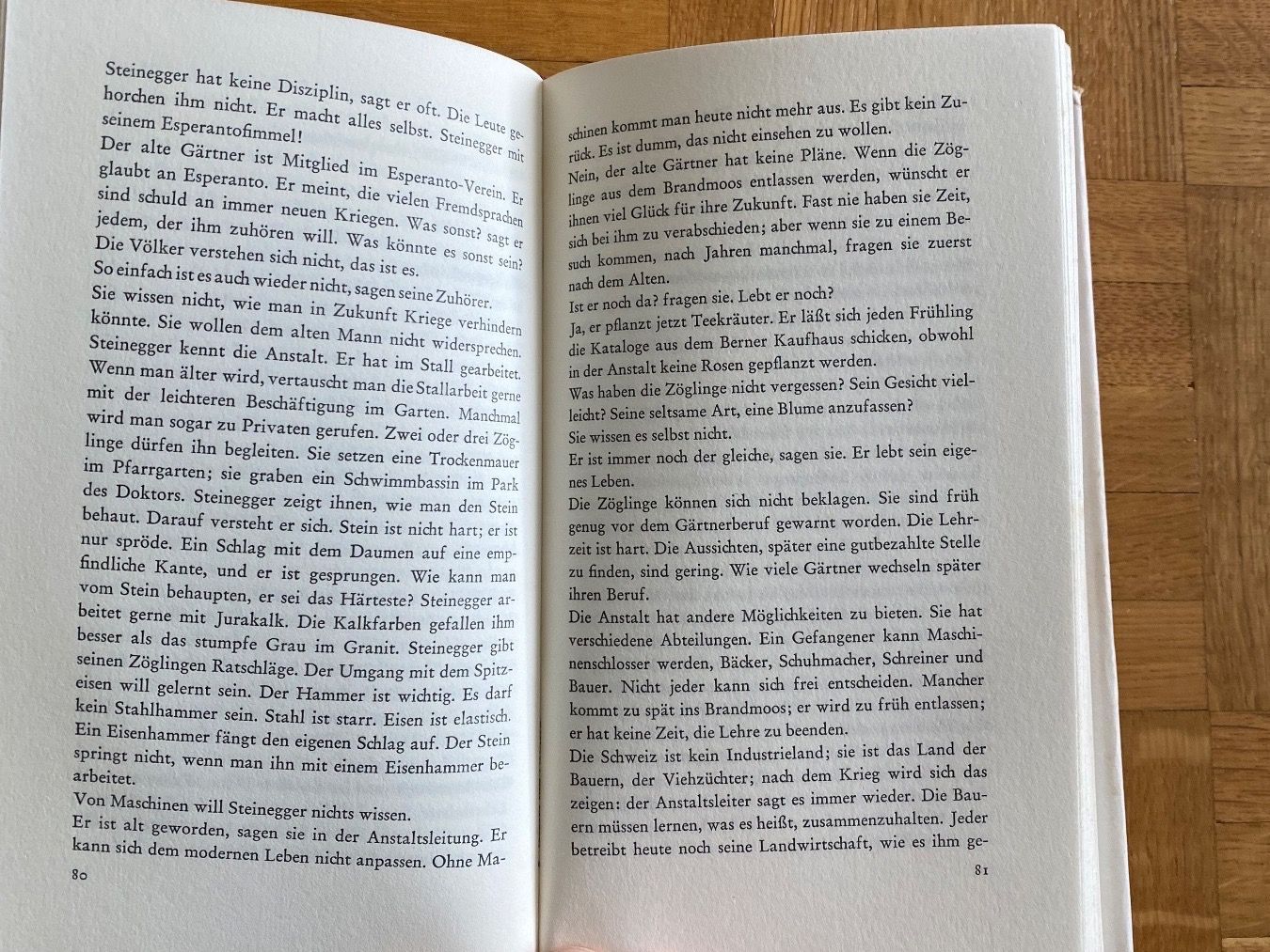 Libri: Jörg Steiner: Ein Messer für den ehrlichen Finder – Usato da Zürich venduto da 2013tg 3