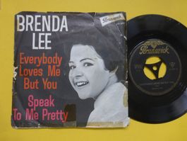 Brenda Lee – Everybody Loves Me But You / Speak To Me Pretty