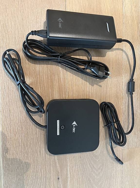 Docking station: I-Tec Docking Station inkl. Netzteil  – Usato da Kirchlindach venduto da Pem2