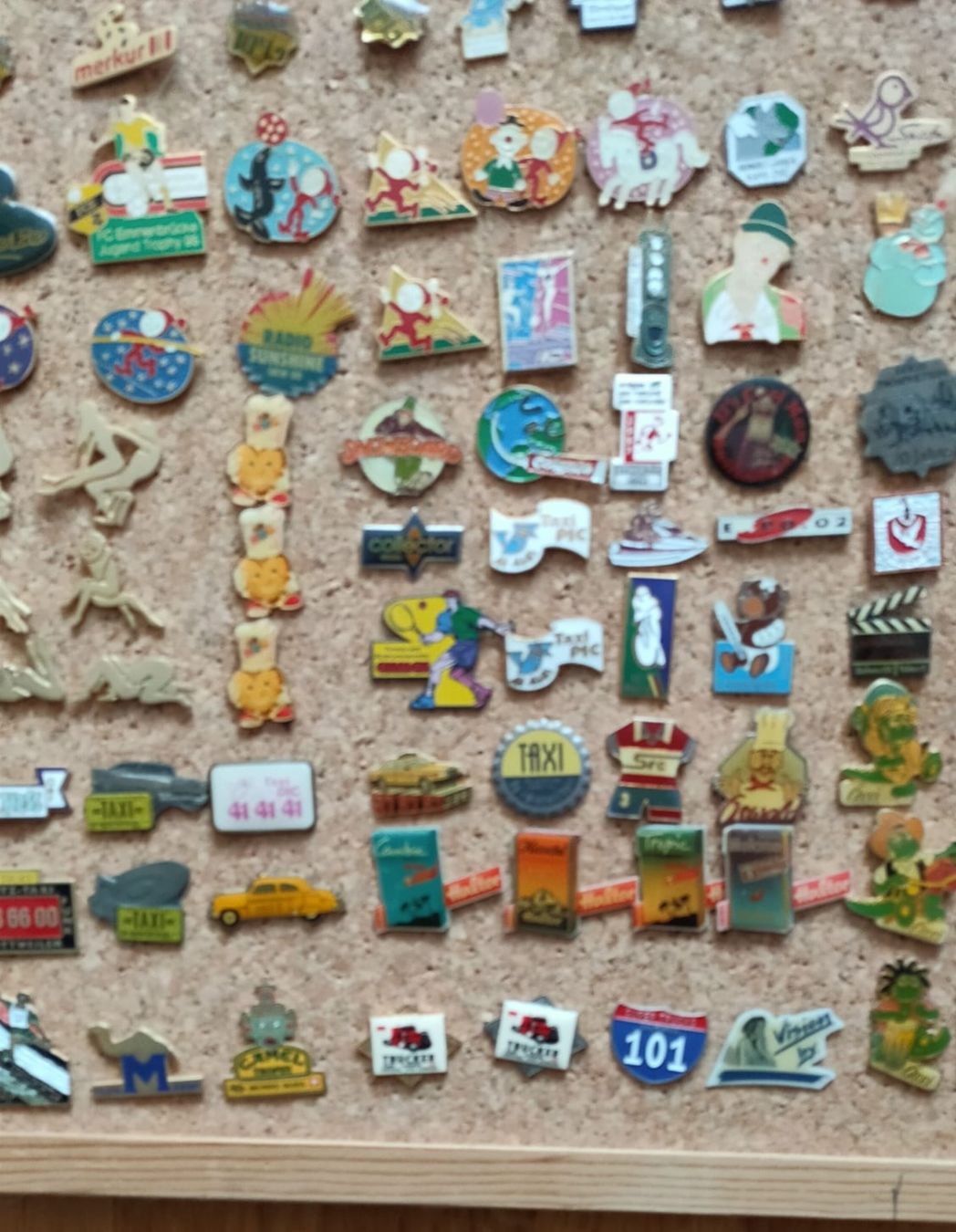 Placchette & Badge: Pin Sammlung XXL – Usato da Luzern venduto da Luzern_Energy 4