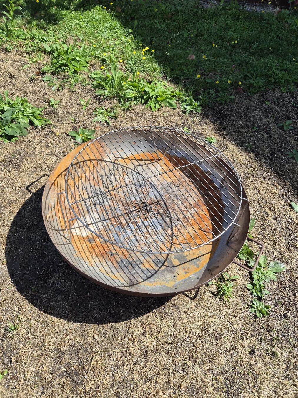 Bracieri: Brasero avec grille de cuisson  – Usato da Crissier venduto da nkummer1