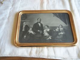 Altes Foto in speziellem Rahmen