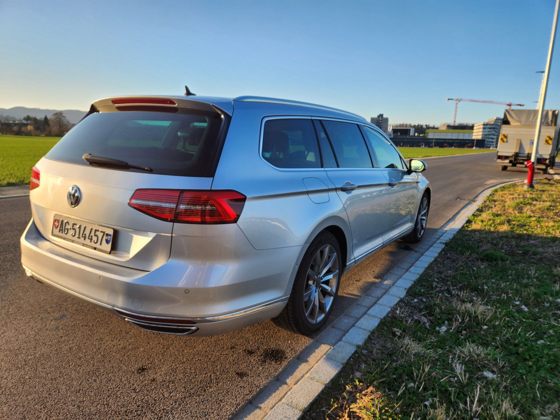 VW Automobili: VW Passat Variant 2.0 TDI BMT High. Mit MFK – Usato da Birr venduto da DiesDas 4