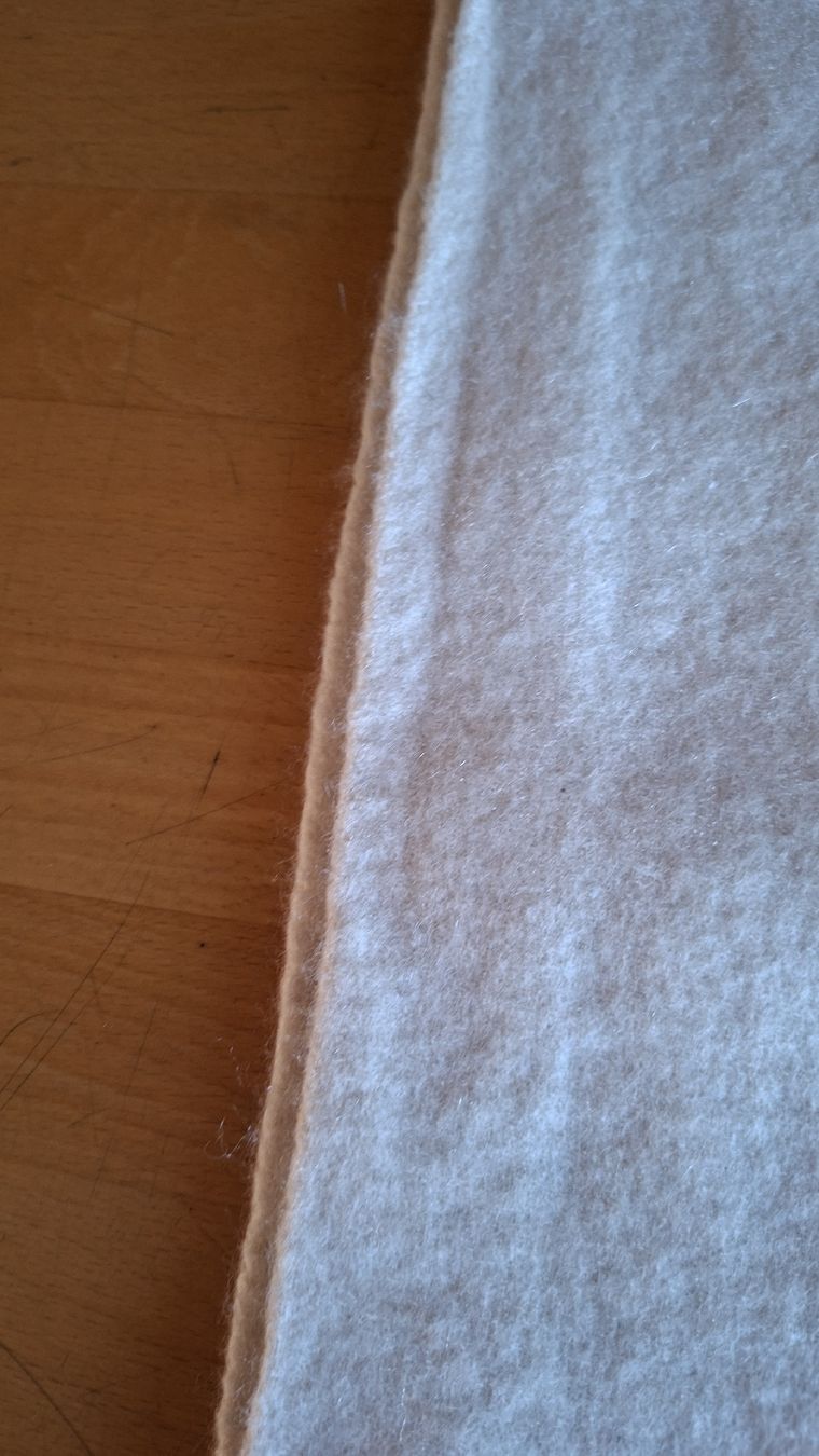 Foulard & Sciarpe: Profuomo Kaschmir Schal – Usato da Wünnewil venduto da 04Blume 5