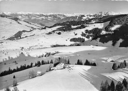 Iltios (SG) Blick ins Rheintal gegen das Vorarlberg G