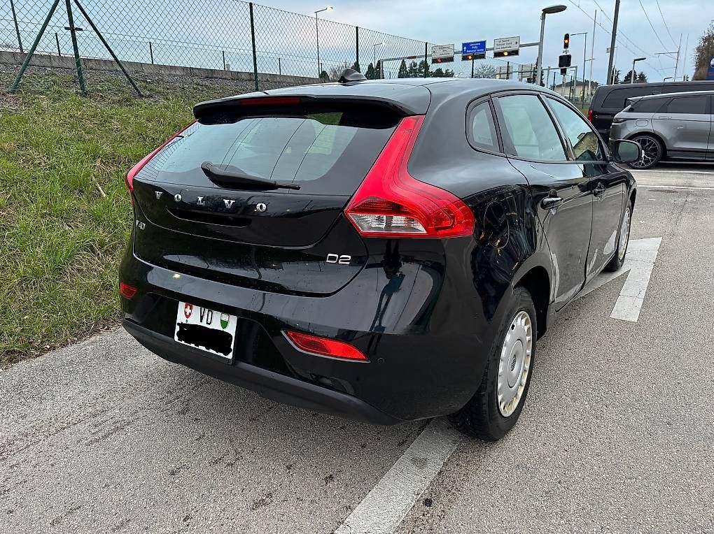 Volvo Automobili: Volvo V40 – Usato da Lausanne venduto da lau_55gf 2