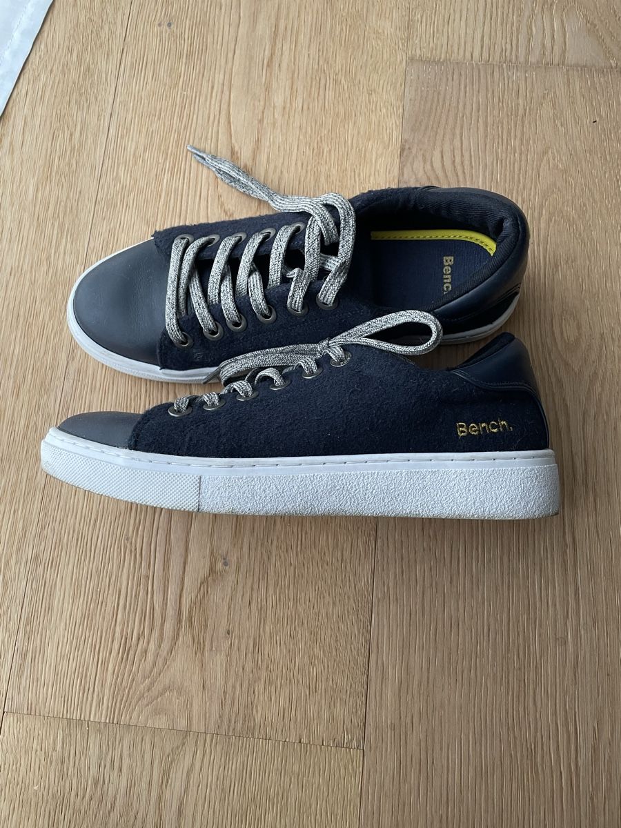 Bench Damenschuhe: Bench Sneakers Gr. 37, dunkelblau – Gebraucht aus Bischofszell von krass13 1