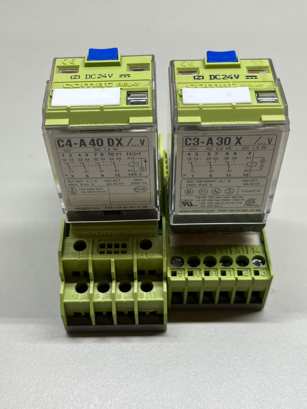 Componenti elettronici: Konvolut Comat Relais und Zeitrelais 24VDC – Usato da Jenaz venduto da Speedy350 3