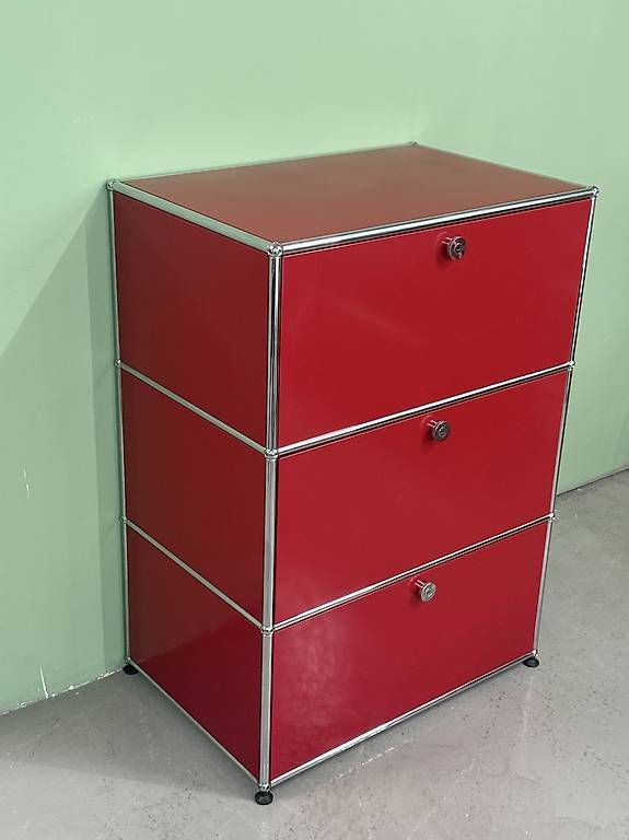 Kommoden: USM Haller Highboard rubinrot – Gebraucht aus Glattbrugg von q-aderdesign 2