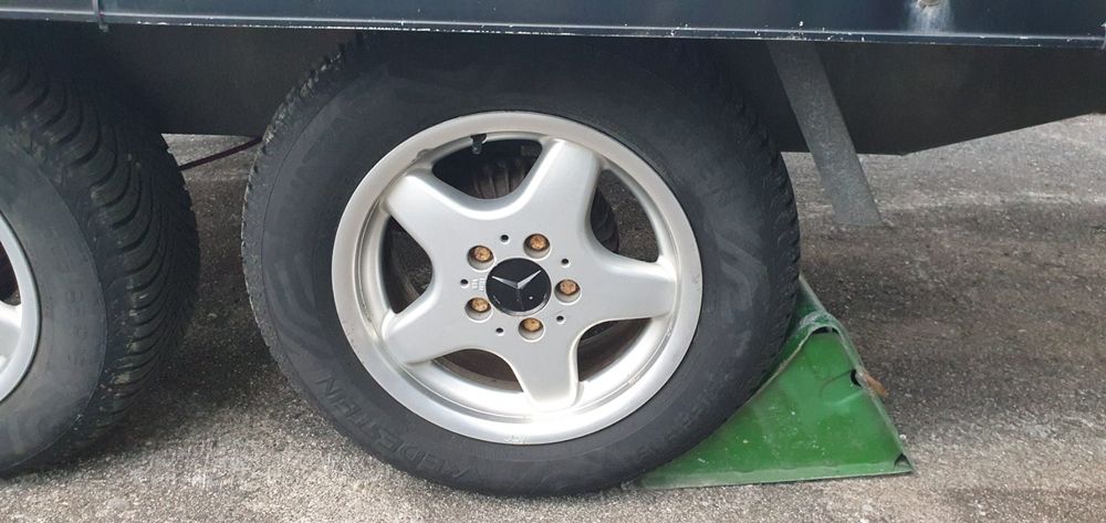 4 Stück Felgen mit Pneu 205 65 R15 | Kaufen auf Ricardo