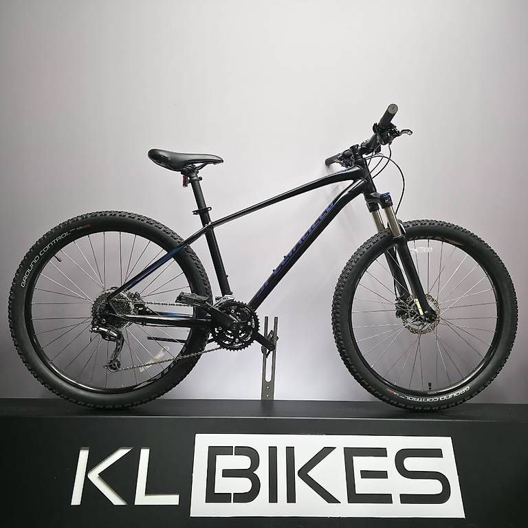 Specialized Biciclette: SPECIALIZED MOUNTAINBIKE – Usato da Tübach venduto da KL-Bikes