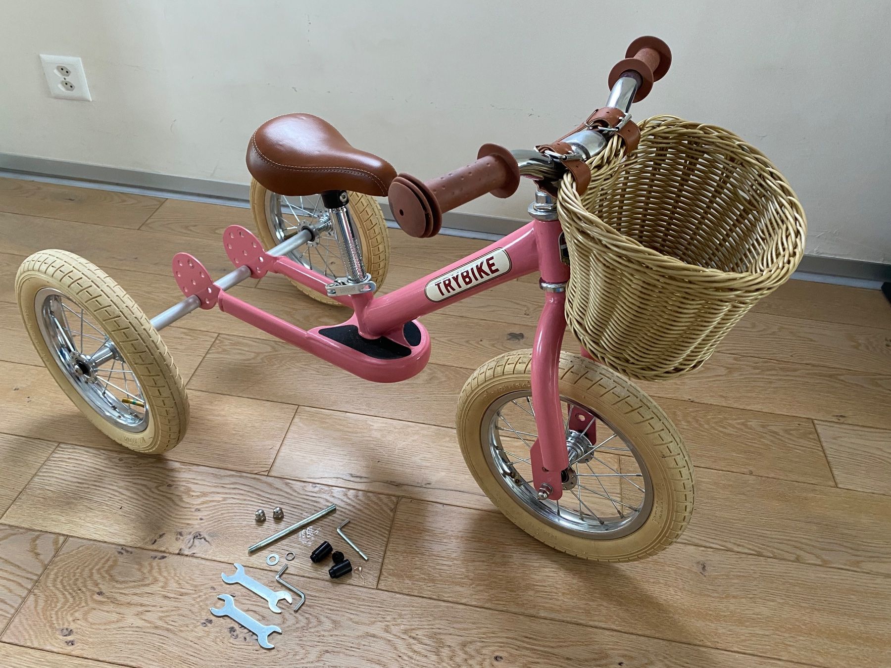 Véhicules pour enfants: TRYBIKE, rosa – D'occasion à Ipsach par Peggyaria 1