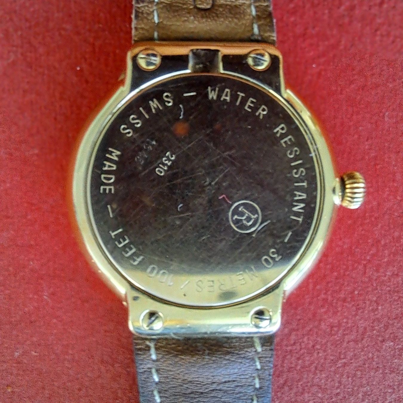 Montres: Schöne Courreges Uhr – D'occasion à Pfäffikon ZH par Valsangiaccomo 2