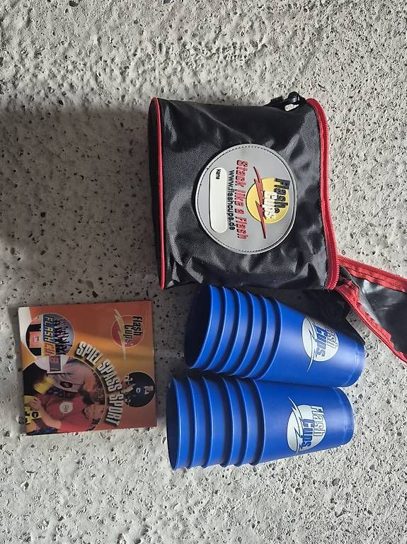 Spiele: Flash Cups / Stacking Cups – Gebraucht aus Frauenfeld von Sttmusic 1