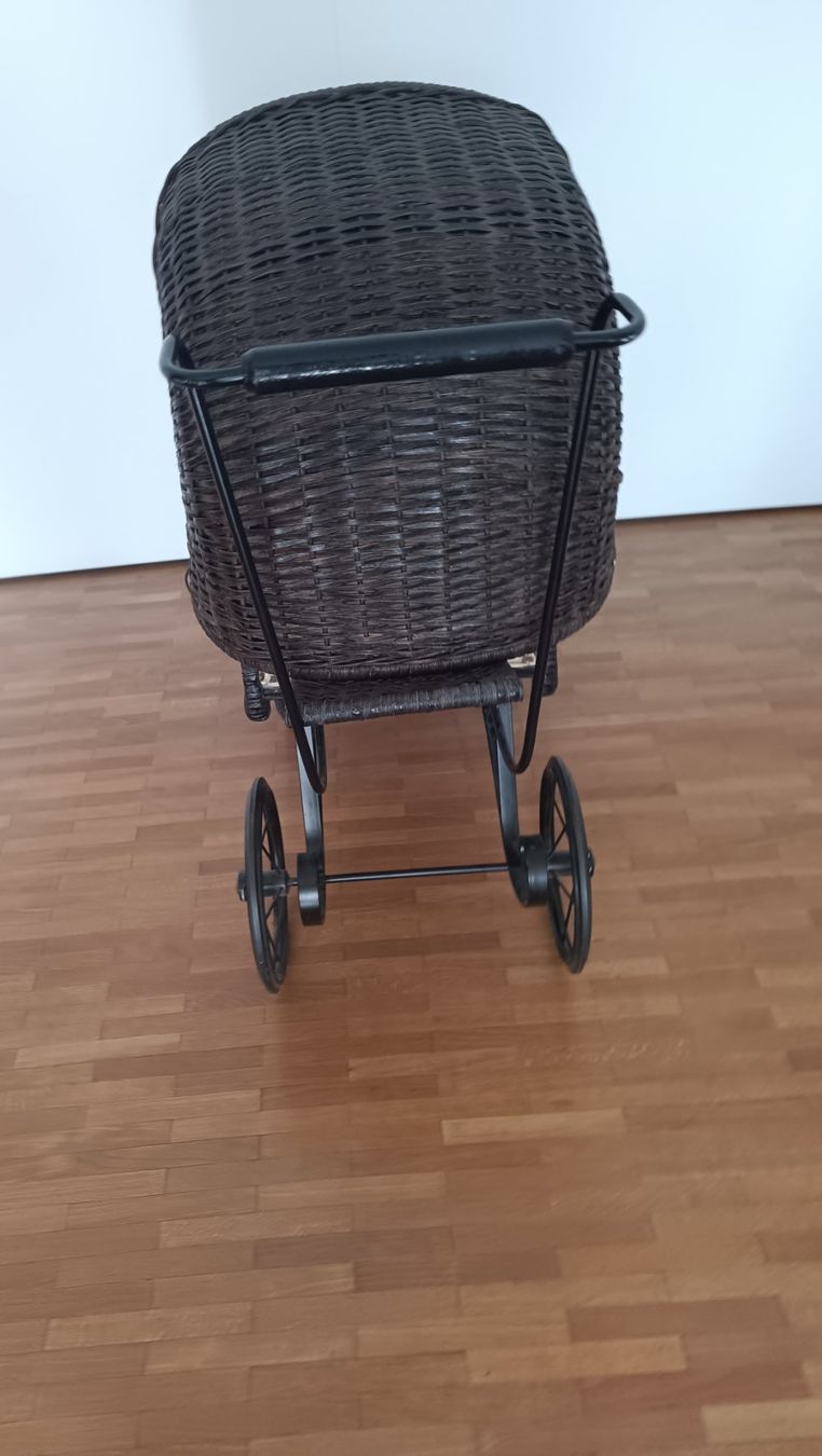 Carrozzine per bambole: Antiker nostalgischer Puppenwagen – Usato da Zürich venduto da Jul69 5
