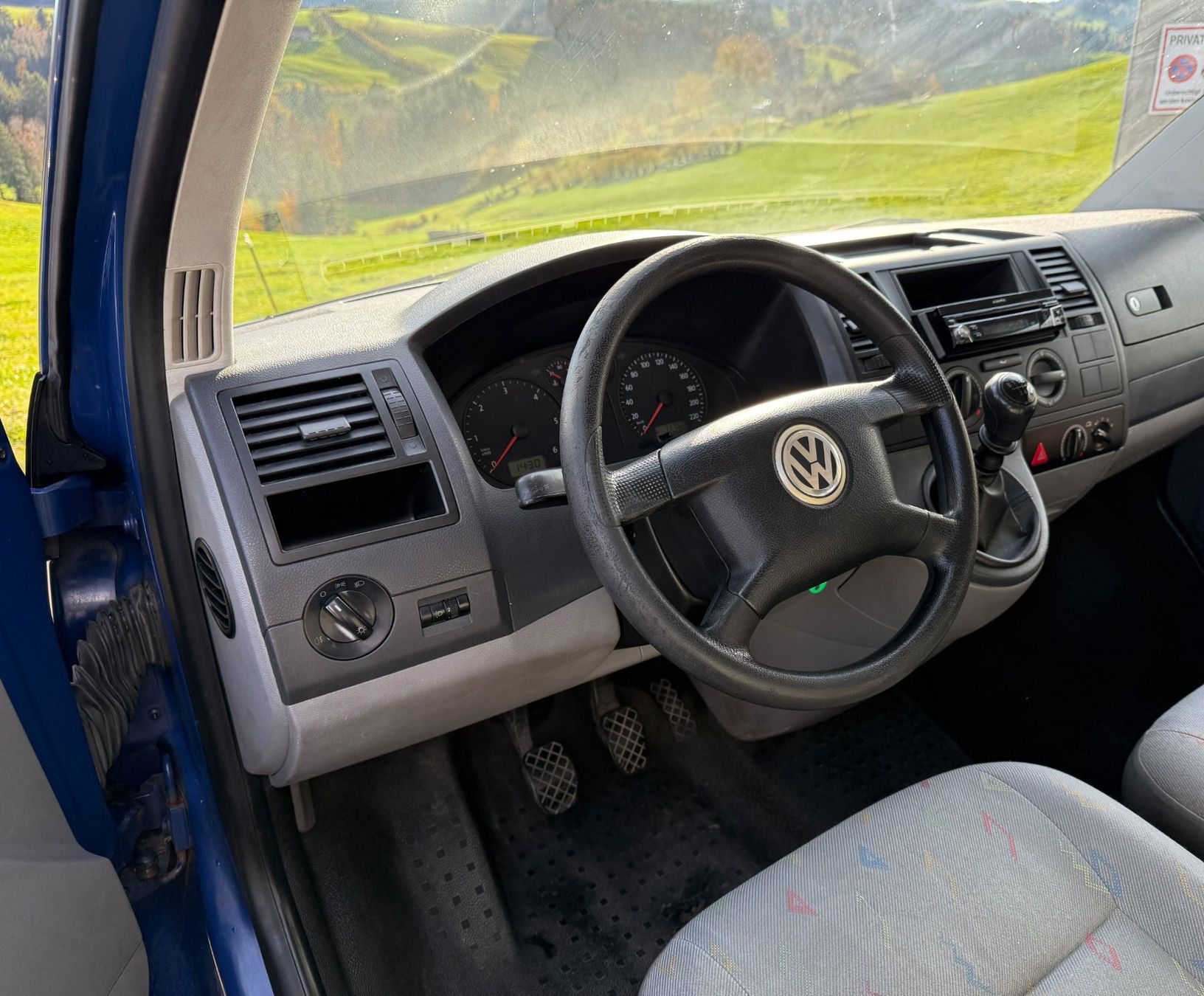 VW Automobili: VW T5 1.9 TDI mit neun Plätzen – Usato da Herisau venduto da huberfensterherisau 5
