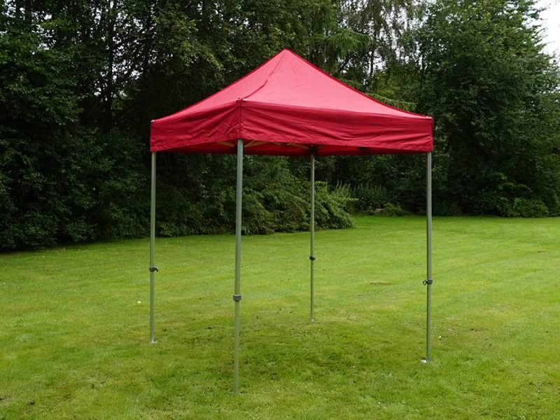 Sonstiges für Firmenanlässe & Parties: Faltzelt  2 x 2m Rot *** – Gebraucht aus Zürich von Fifa