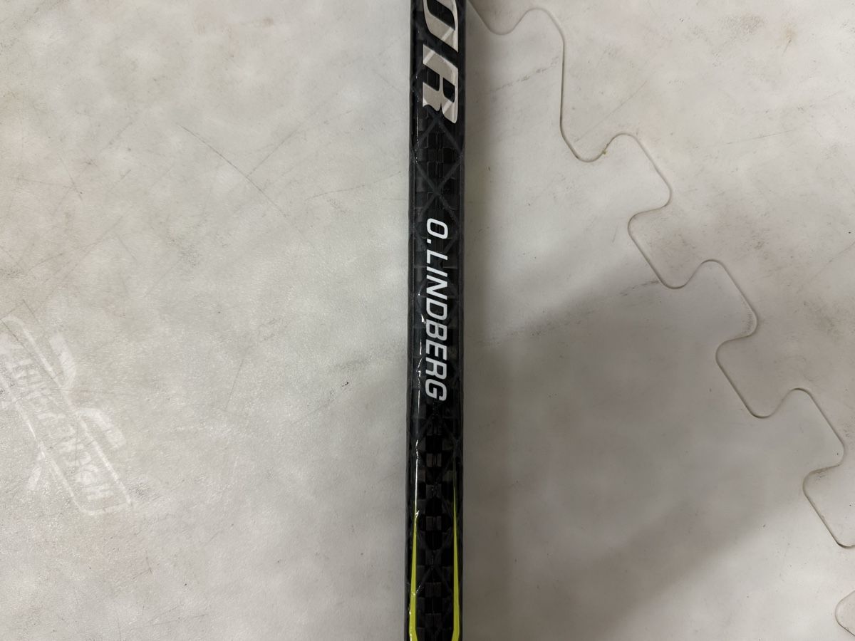 Bastoni & Pale: Warrior Eishockey Stock - EVZ Lindberg – Usato da Schwyz venduto da Aasterix 1