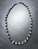 Collier en laiton et perles mauves