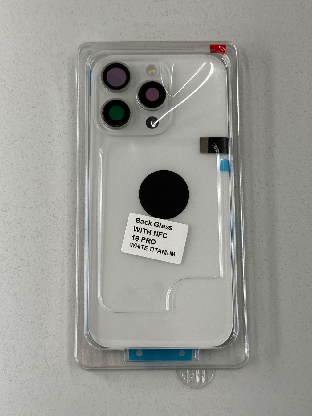 Apple Telefoni cellulari / Smartphones: Vitre Arrière pour iPhone 16 Pro avec NFC | Flash – Nuovo e nell'imballaggio originale da Zug venduto da ElPhone 2