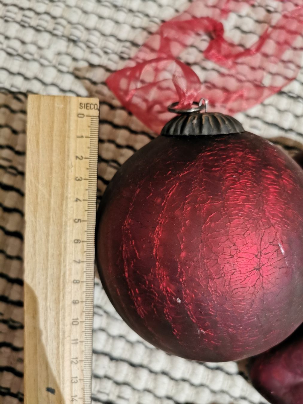 Tutte le decorazioni: 5 Weihnachtskugeln Herzen Biedermeier rot Shabby Chic – Usato da Luzern venduto da Brueschi 3
