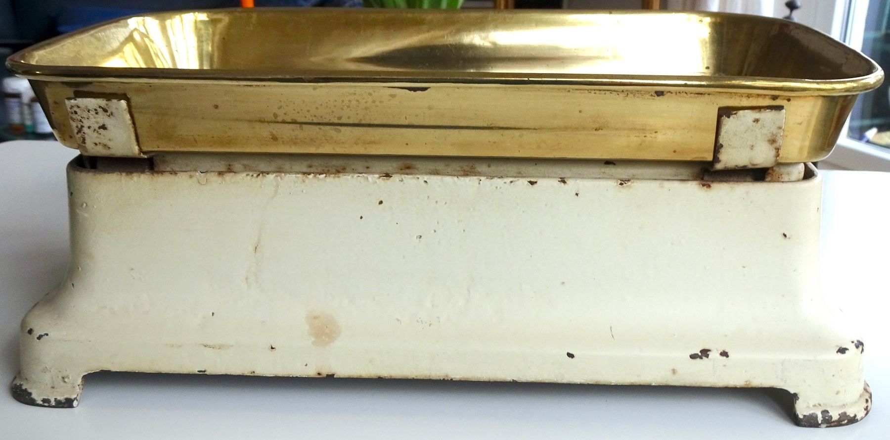 Tutte le decorazioni: Antike Küchenwaage mit Messingtablar, ca. 80 Jahre alt – Usato da Zürich venduto da ganzgut1001 4