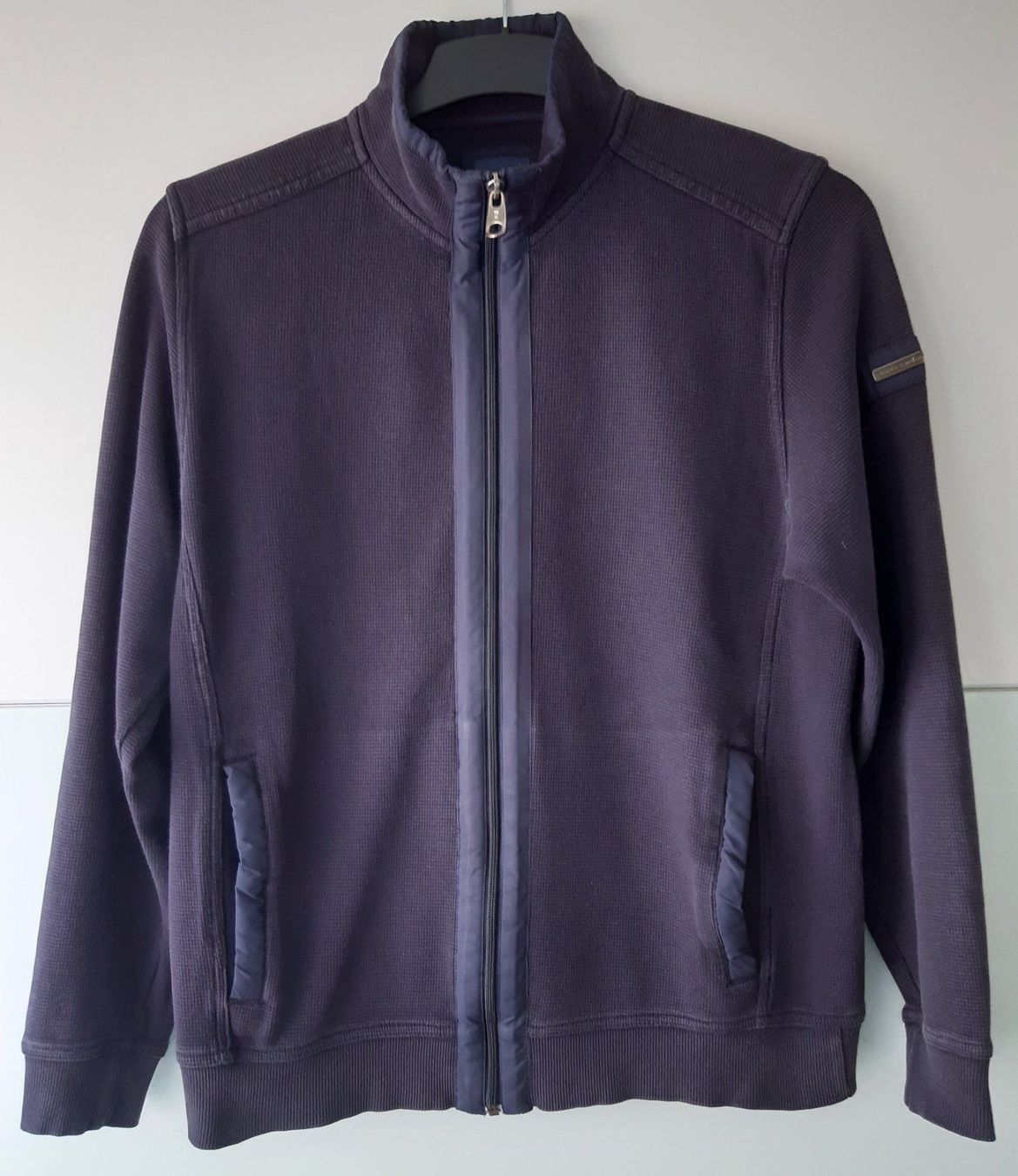 Maglioni & Felpe: Sweatshirt mit Reissverschluss Herren Grösse S – Usato da Feuerthalen venduto da kigo87