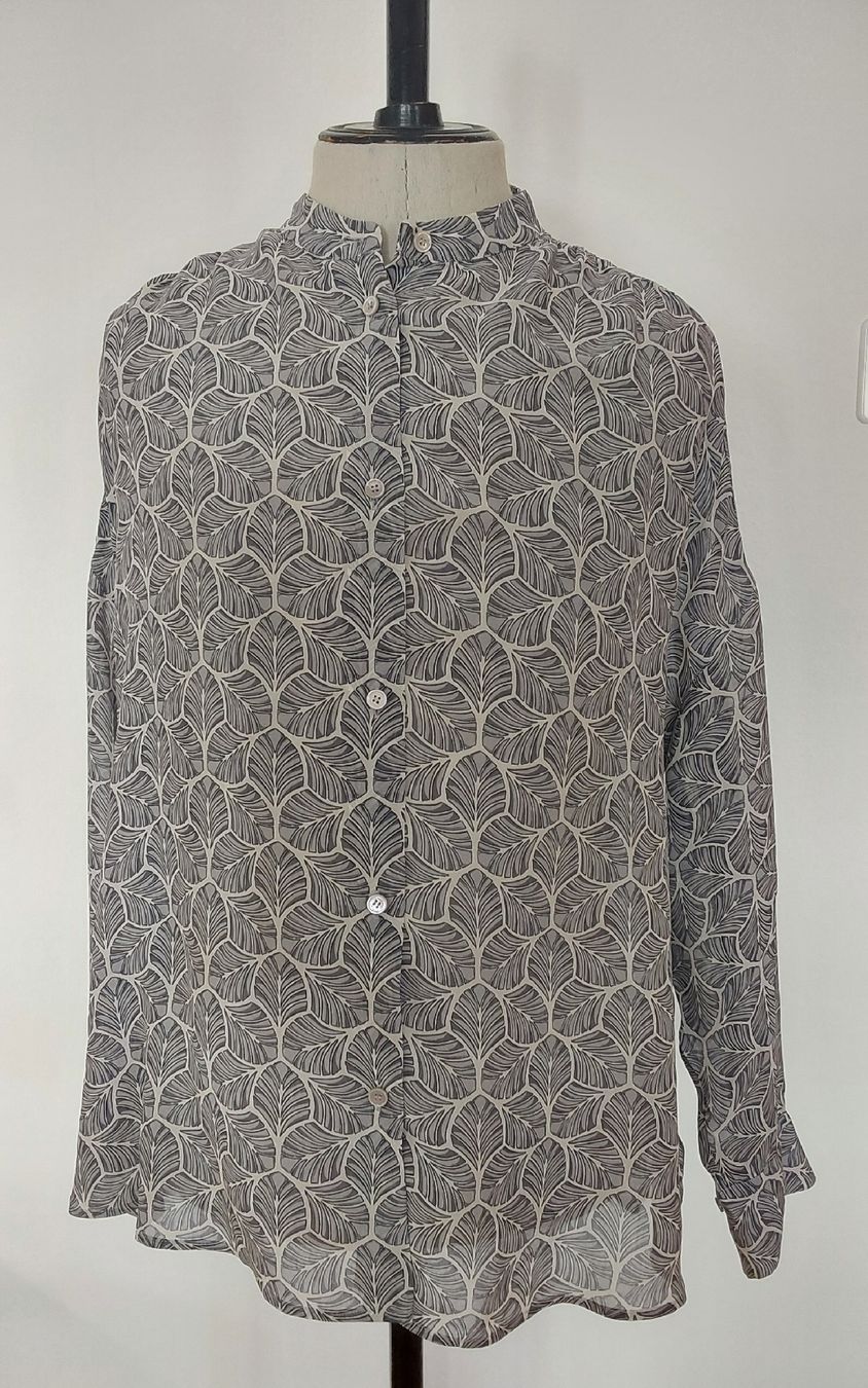 Windsor Blusen: Bluse Windsor 42 Viskose mit Seide grau – Neu (gemäss Beschreibung) aus Köniz von scopello12