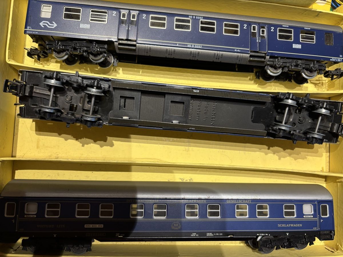Märklin Modelleisenbahnen: Märklin Eisenbahn Set – Gebraucht aus Bowil von Esbar 4