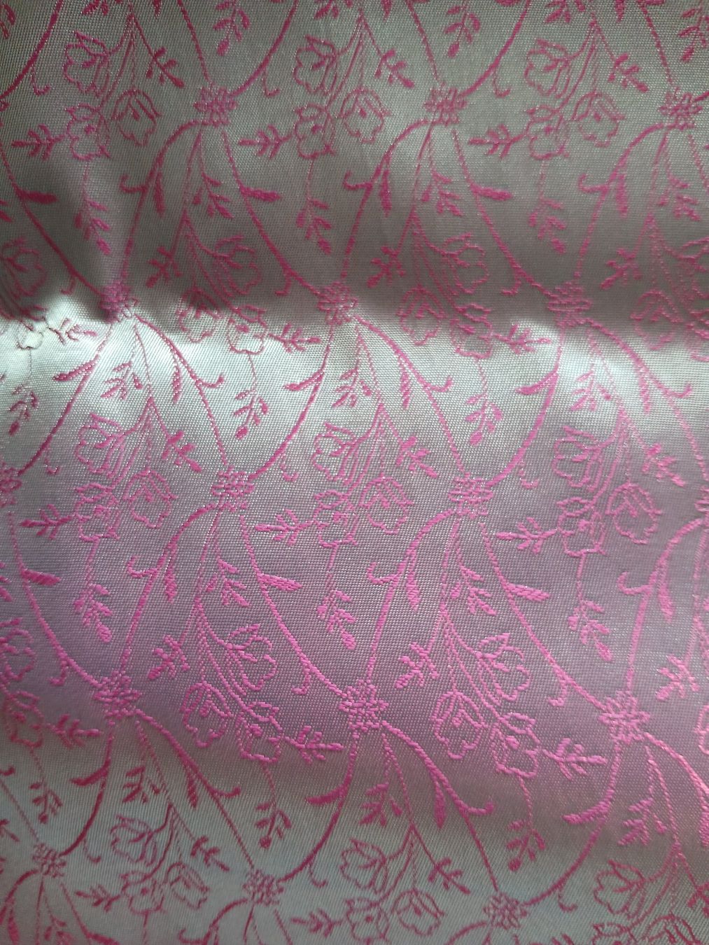Foulard & Sciarpe: Seidenschal, schimmernd, neu – Nuovo (secondo la descrizione) da Zug venduto da flormita