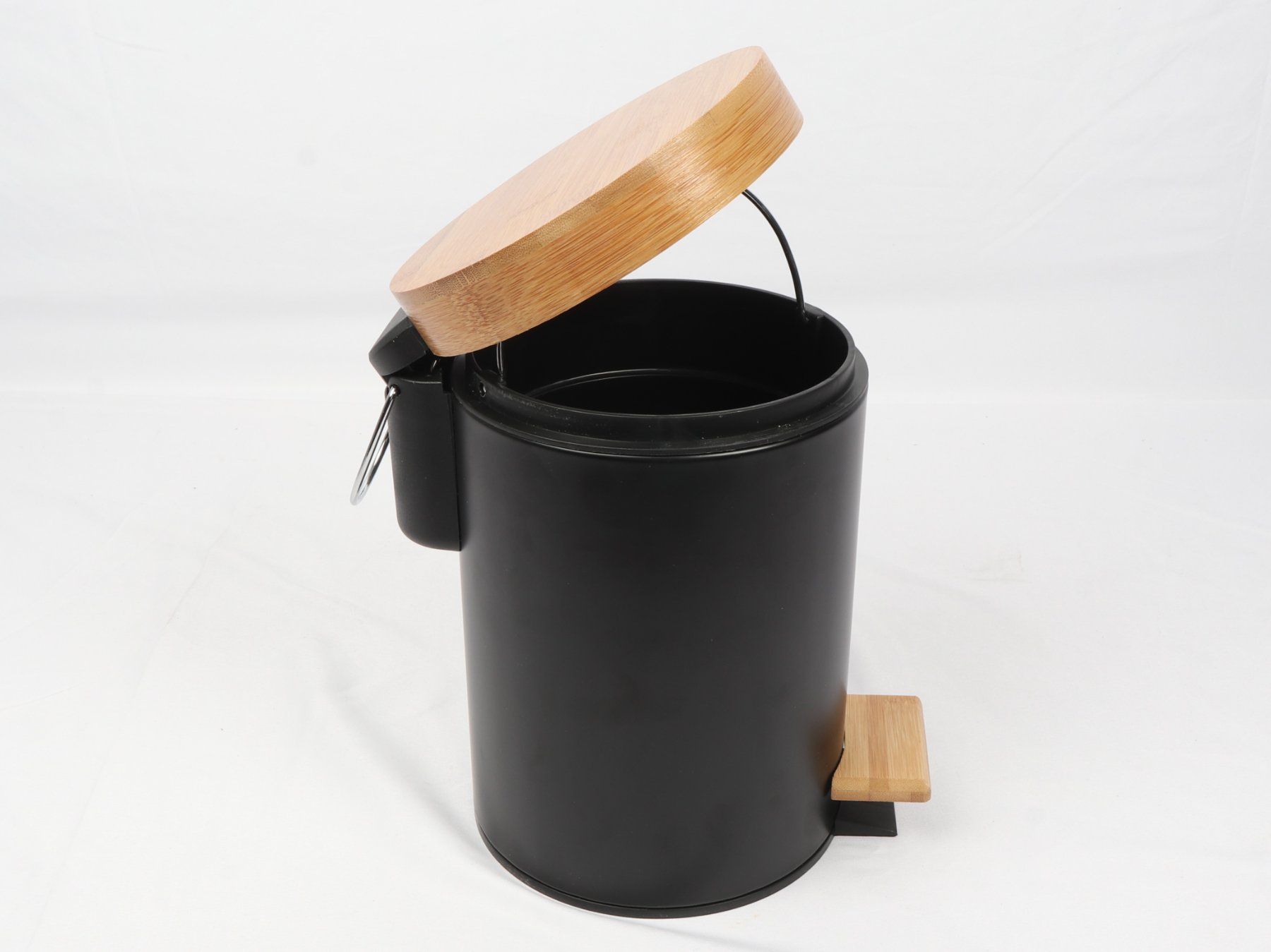 Abfalleimer: ZELLER-Treteimer 3 Liter Schwarz – Neu (gemäss Beschreibung) aus Steinen von Restwert_Steinen 6