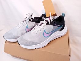 Nike Downshifter 12 Sneaker Gr.40   Damen  Grau Neu