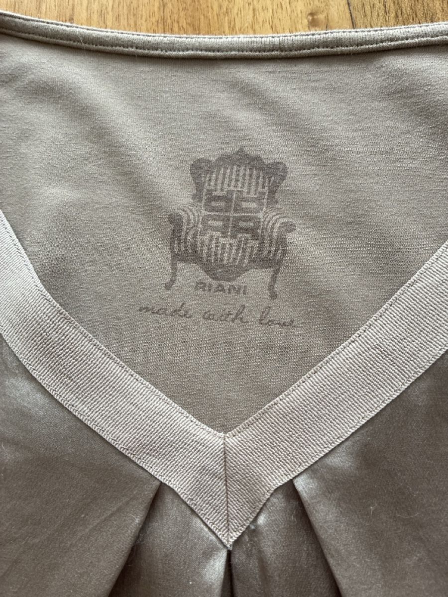 Riani T-shirt: Shirt mit Seide von RIANI, Gr. 38 – Usato da Zürich venduto da manyd 2