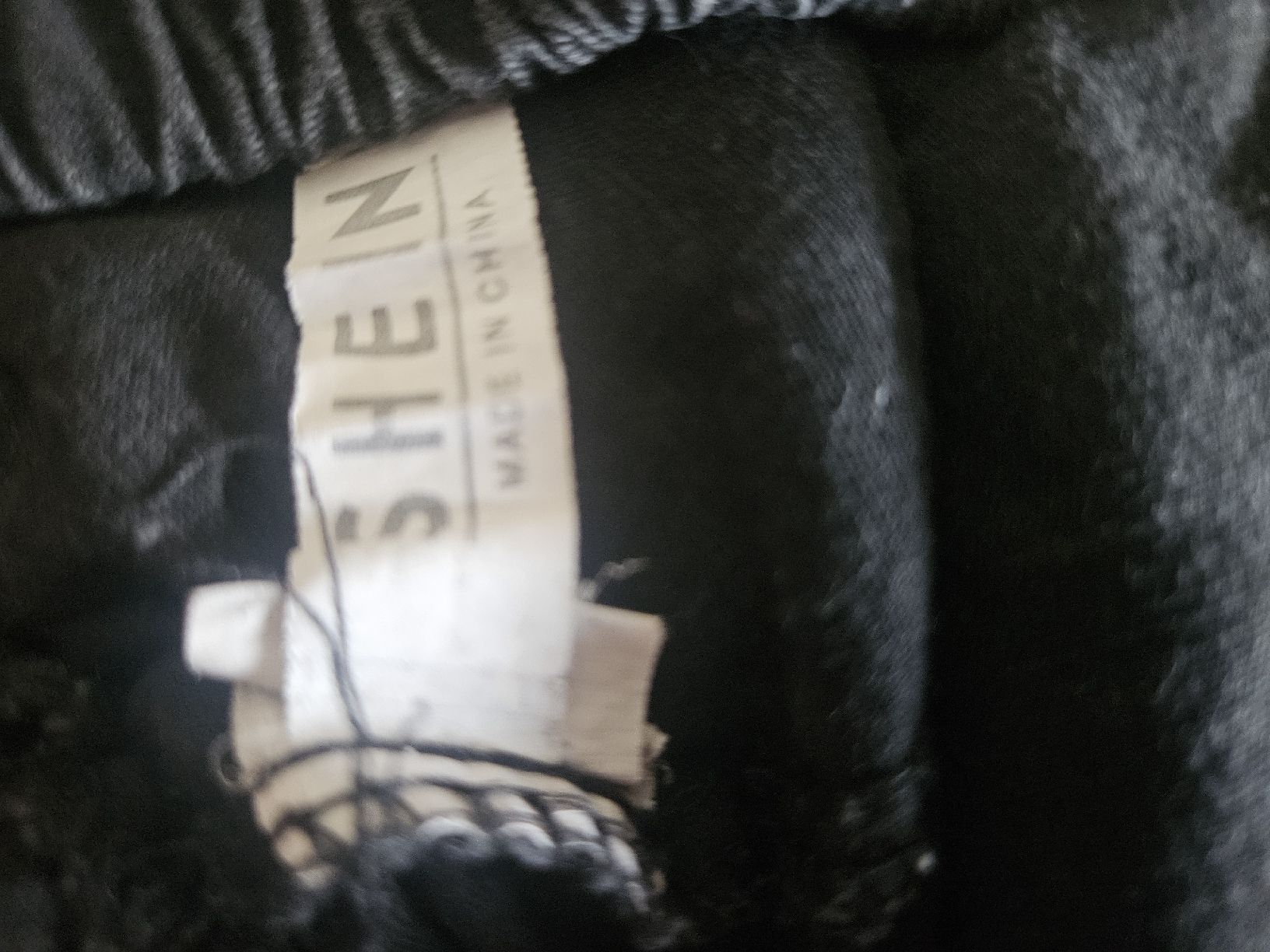 Shein Pantaloni: Hose – Usato da Bad Ragaz venduto da sti_kxk9 2