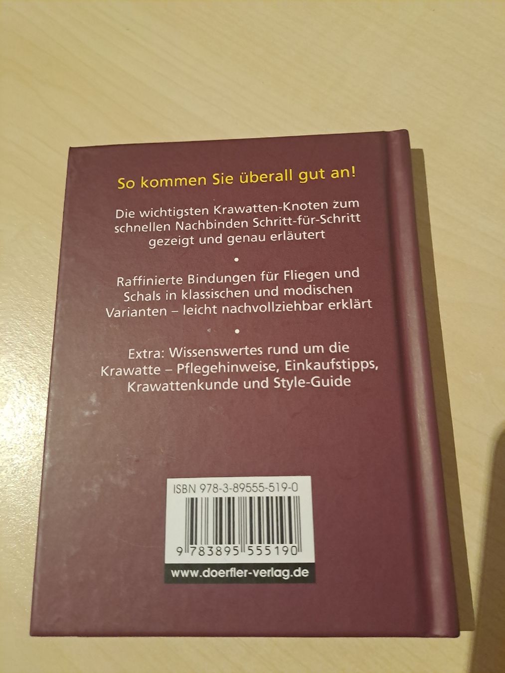 Libri: Knigge - Kravatten, Fliegen, Schals – Nuovo (secondo la descrizione) da Unterbäch VS venduto da boustudy 1