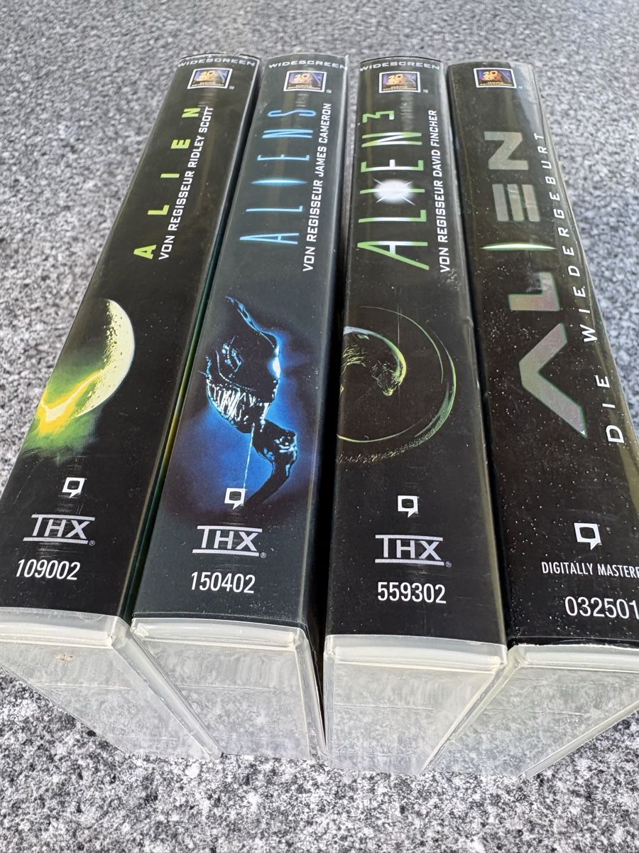 Toutes les VHS: VHS ALIEN 1-4 set – D'occasion à Herzogenbuchsee par warrior77 2