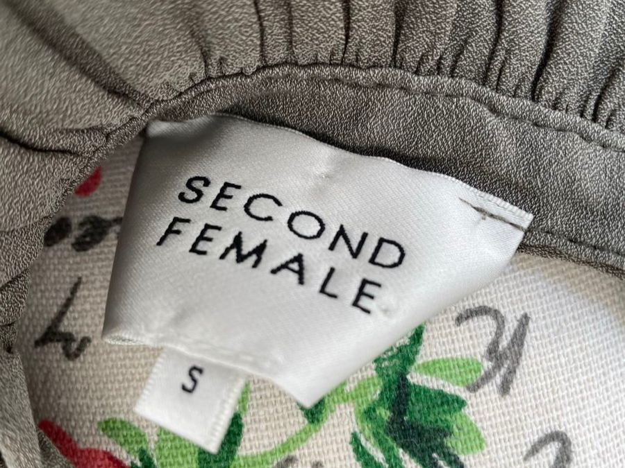 Vestiti: Kleid 38/40 SECOND FEMALE Olive – Usato da Zürich venduto da Pamuk04 5
