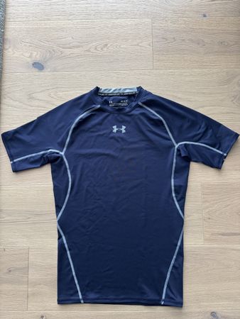 Under Armour Tshirt