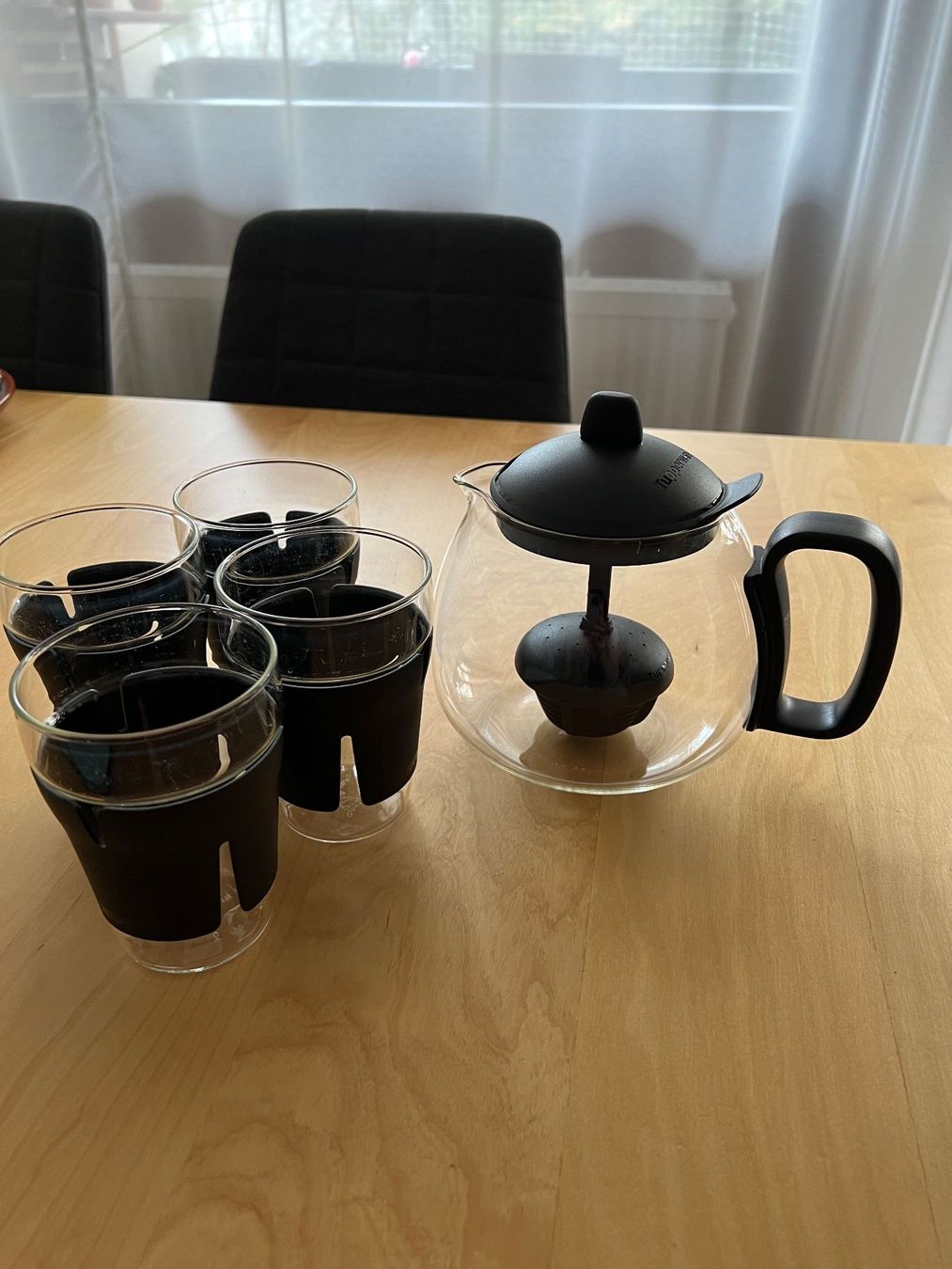 Teiere: Théière Tupperware + 4 mugs – Nuovo (secondo la descrizione) da Bernex venduto da isa_c5fr
