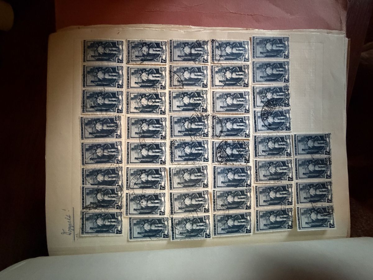 Tutti i francobolli: Alte Briefmarken-Sammlung in Ordnern, Top! – Usato da Kriens venduto da Livv7