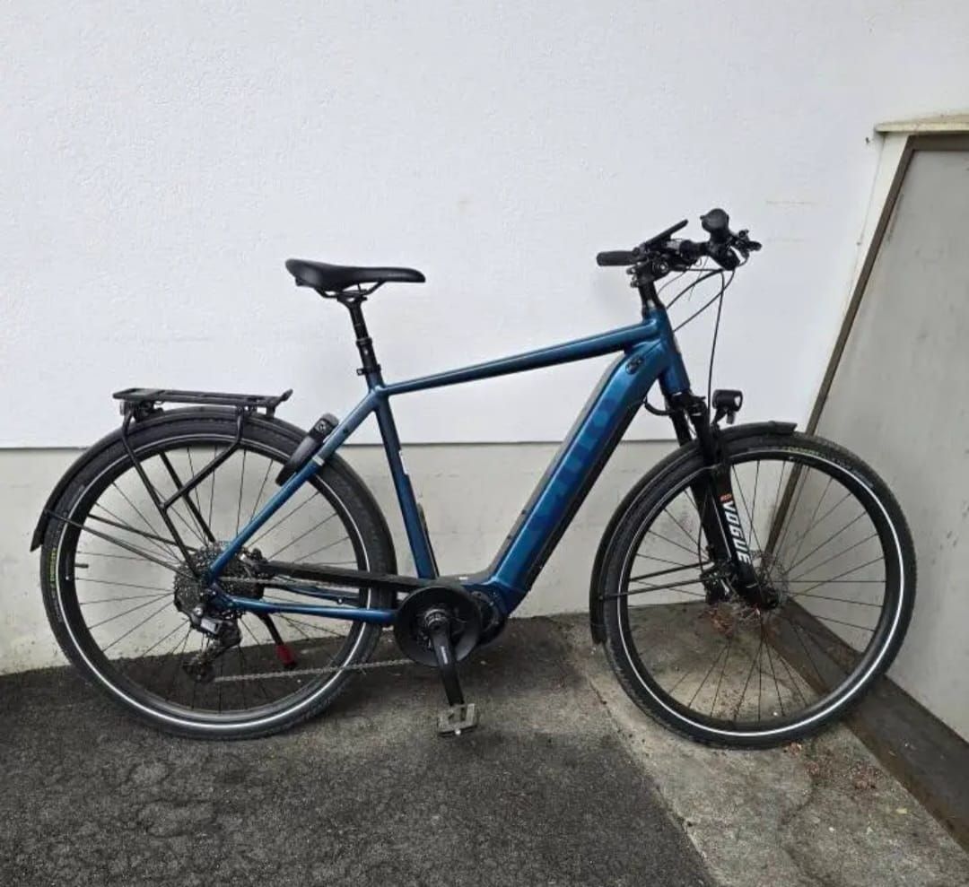 Cilo Vélos: Cilo E-Bike blau Rahmenhöhe 56cm  – D'occasion à Hombrechtikon par str_c9qc