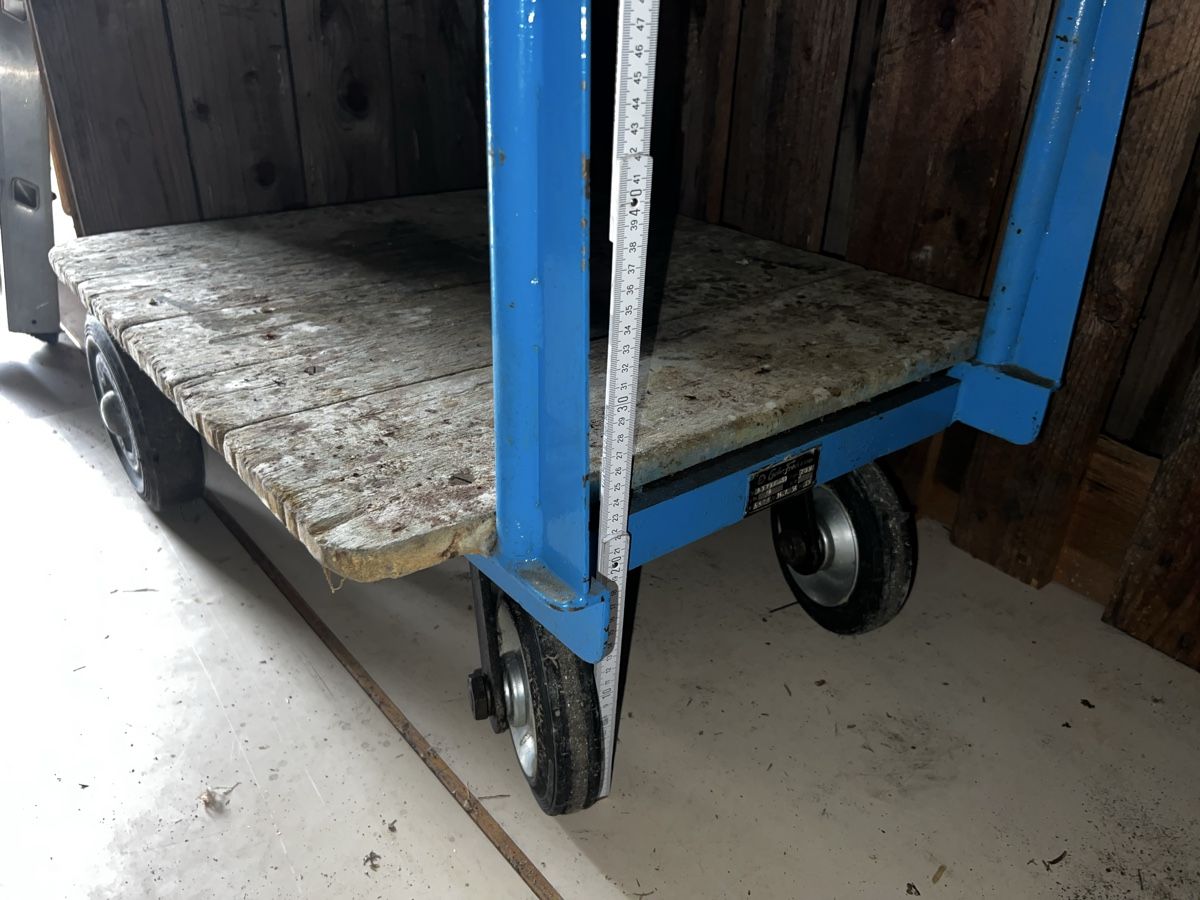 Chariots de transport: Materialwagen Werkstattwagen robust – D'occasion à Wettingen par Wespi4 1