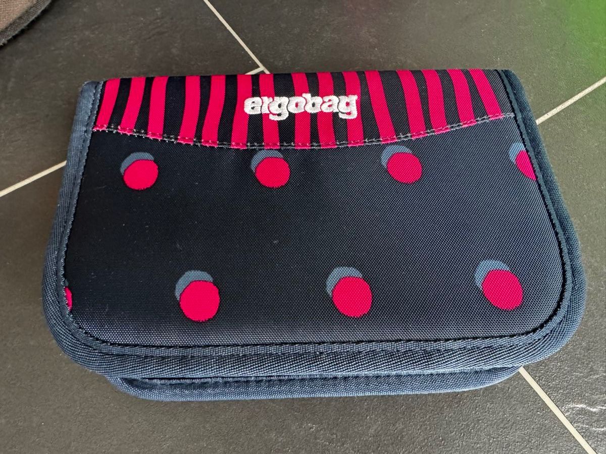 Ergobag Borse & Zaini: Ergobag Schulthek Set mit Einhorn Motiv – Usato da Eschlikon TG venduto da Sellswell 3