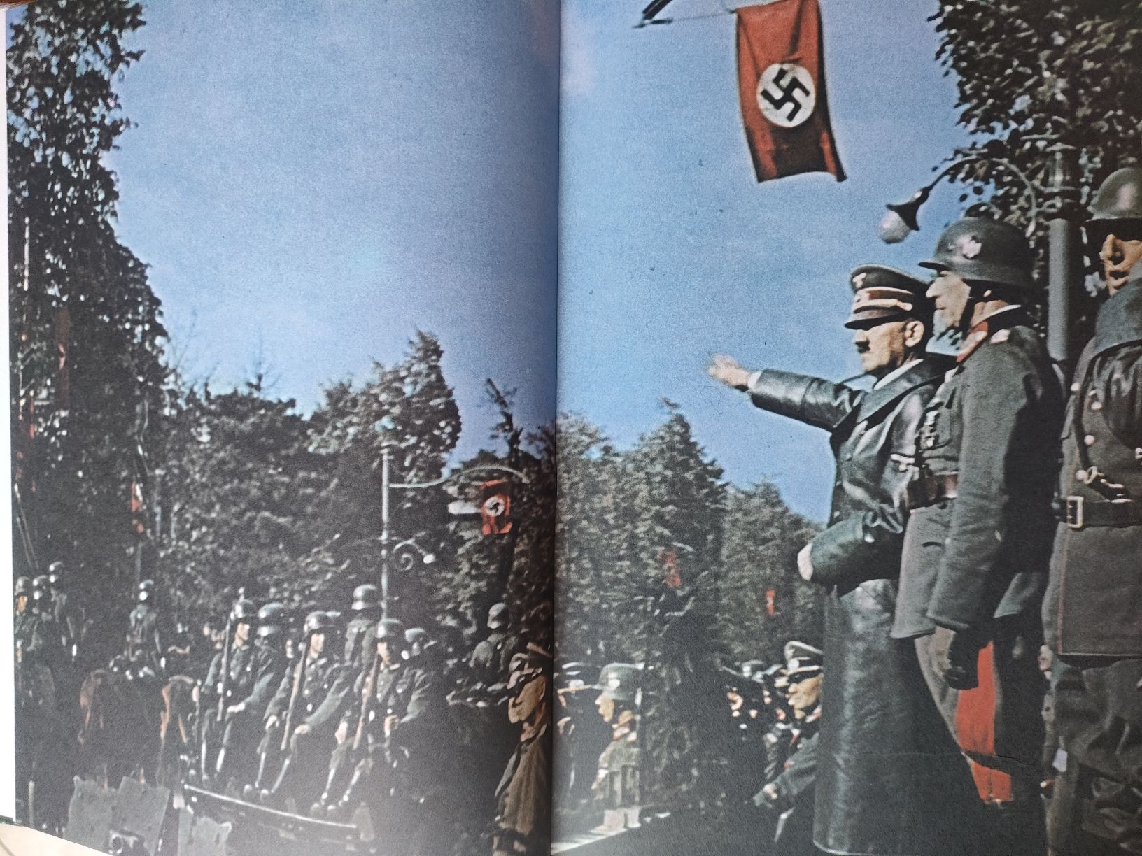 Bücher: Armee Militär Weltkriegs Buch – Gebraucht aus Schwanden Sigrisw von pho_2mc9 4