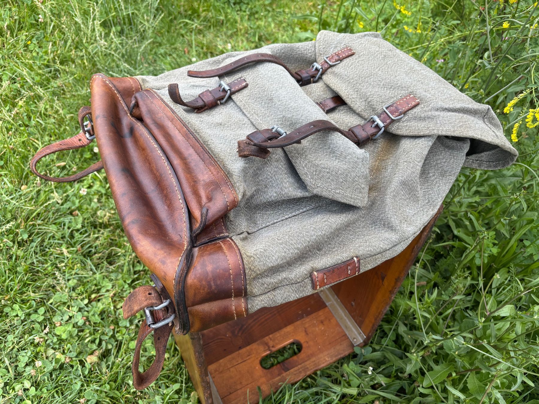 Schweizer Armee Zaini: Schweizer Militär Rucksack – Usato da Feldbach venduto da Fea1 3