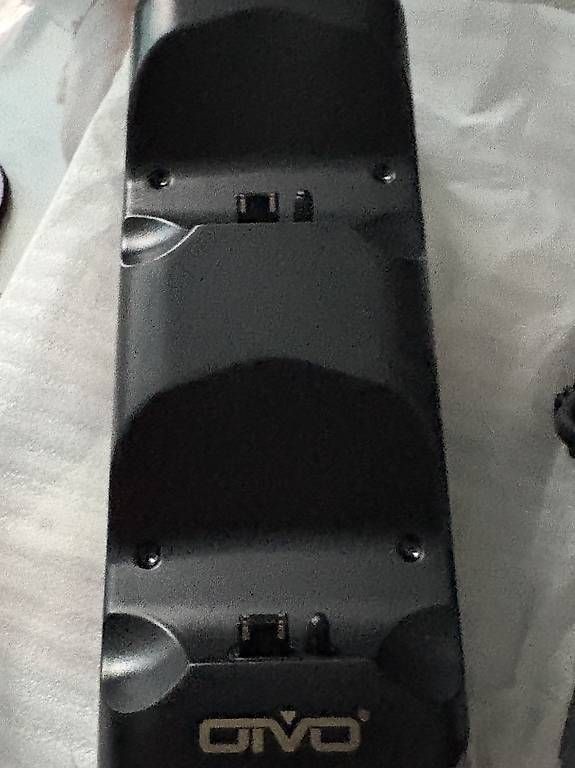 Docking station: PS4 Controller Ladestation neu – Neuf avec emballage d'origine à Köniz par RetroBoy89 1