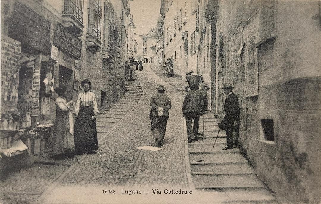 Cartoline postali: LUGANO - Via Cattedrale – Usato da Delémont venduto da Domdom1